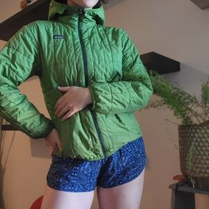 Patagonia Women’s Green Insulated Hooded Jacket